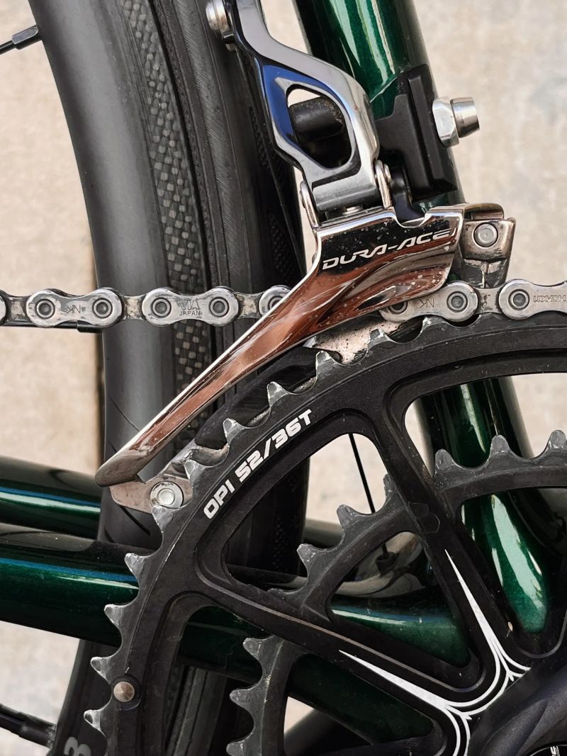 Custom silniční kolo Cannondale SuperSix Hi-Mod váha 5,99 kg 
