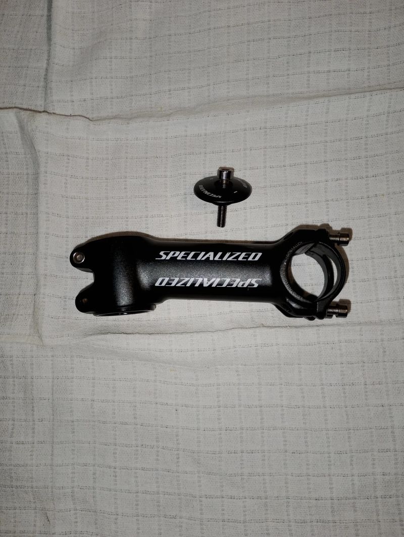 Použité díly Specialized na silniční kolo 