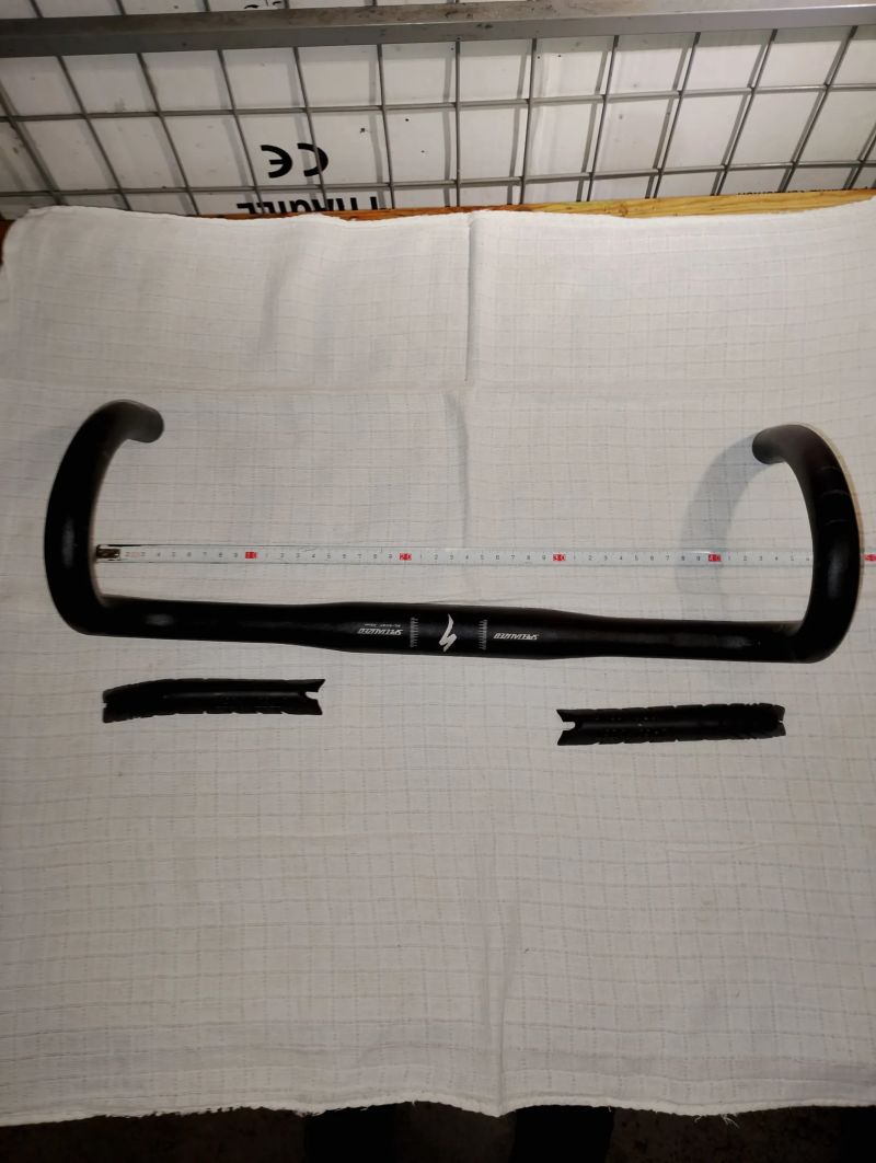 Použité díly Specialized na silniční kolo 