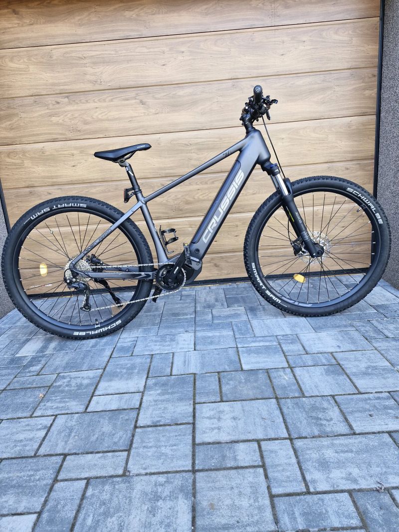 Crussis ONE-LARGO 7.10 900 WH 2025