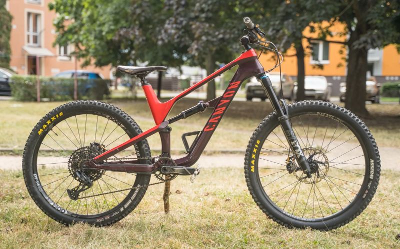 2019 CANYON SPECTRAL CF