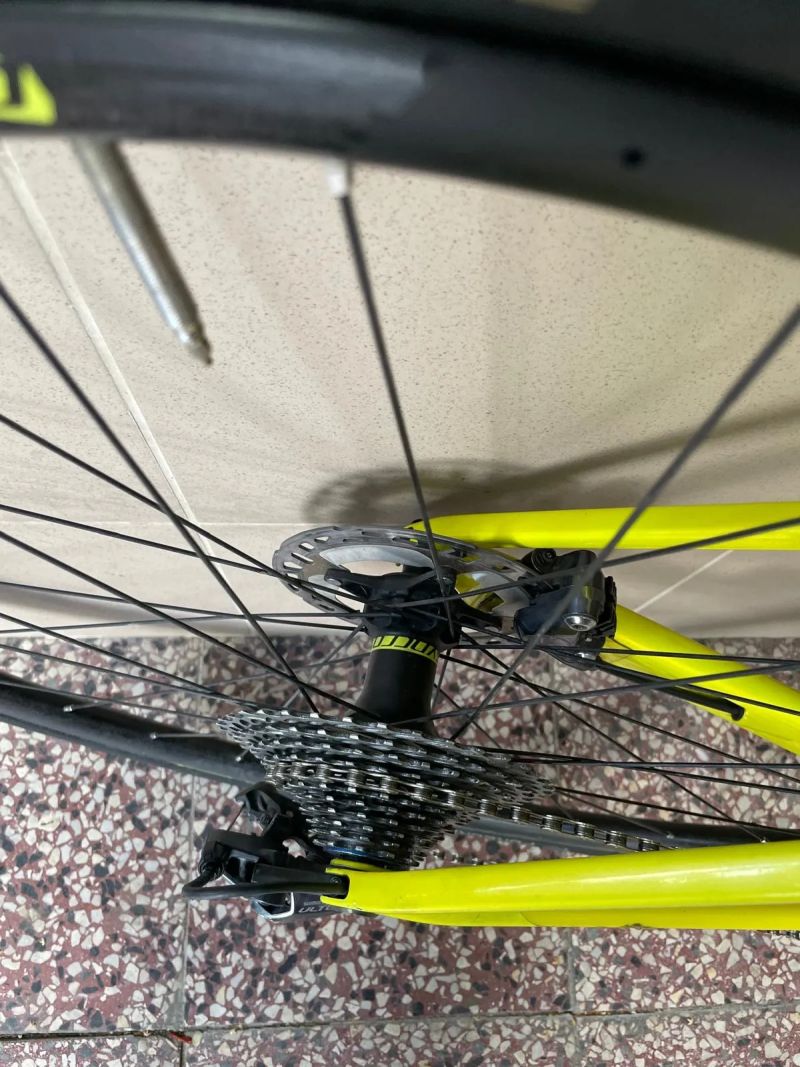 Scott Addict RC 30 yellow