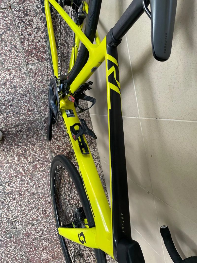 Scott Addict RC 30 yellow