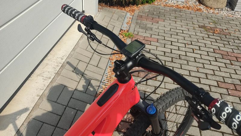 Elektrokolo Specialized LEVO karbon vel.L