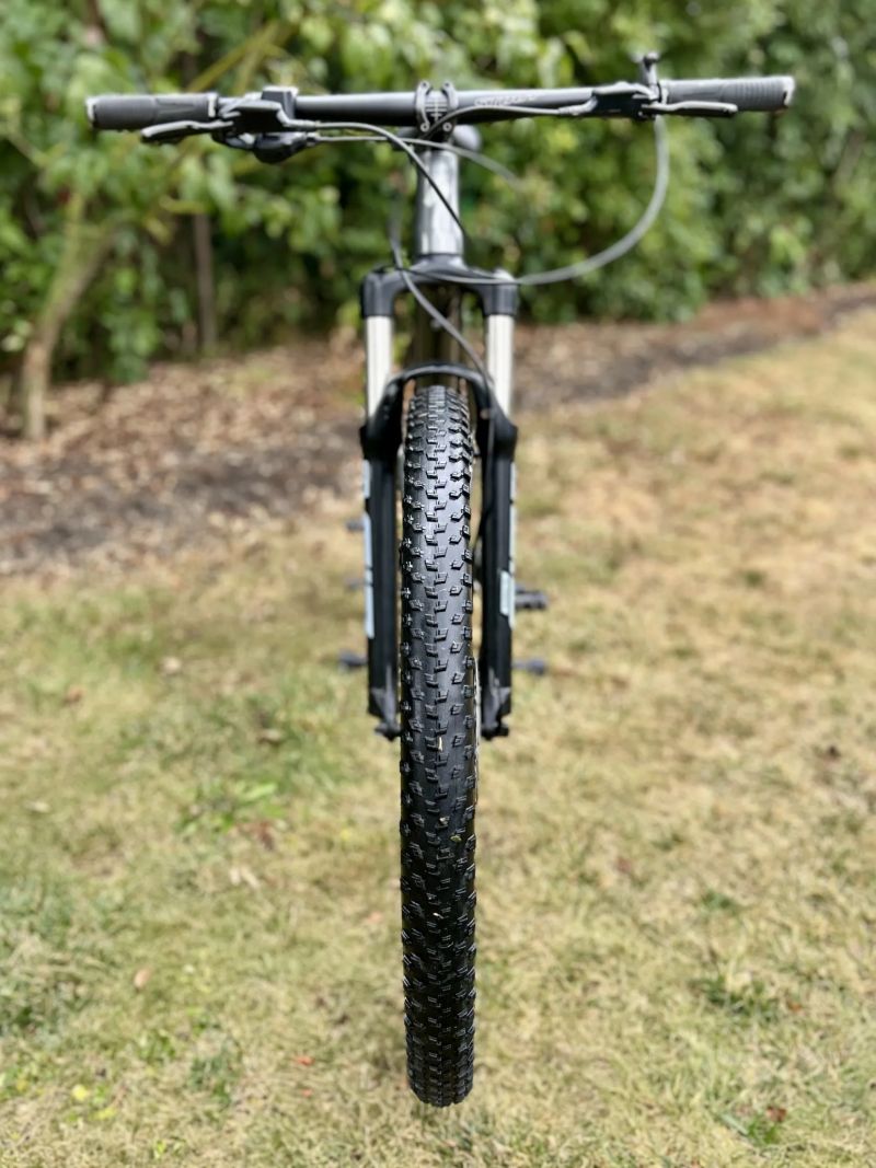 Specialized Rockhopper 29" M – šedo/černý, po servisu 🚴‍♂️