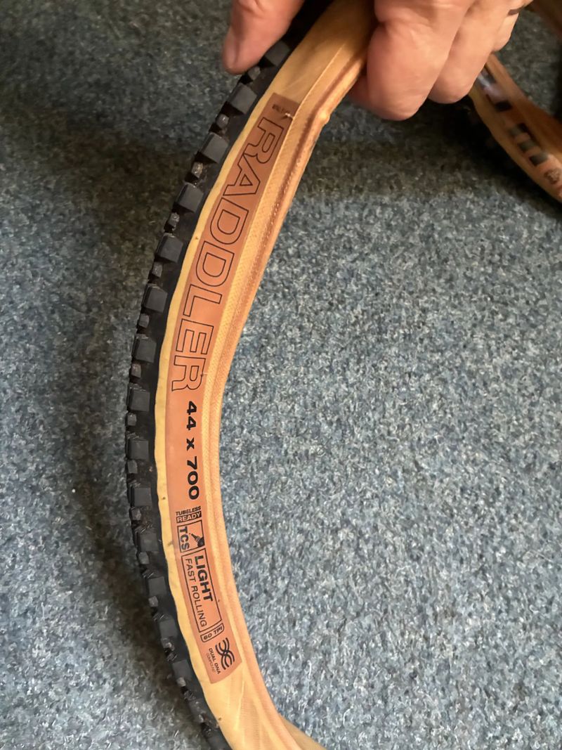 WTB raddler 44x700 tubeless ready