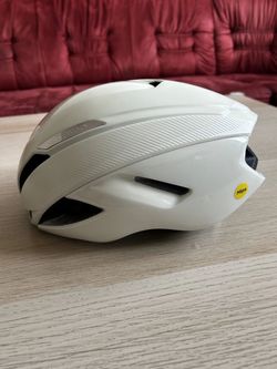 Specialized EVADE