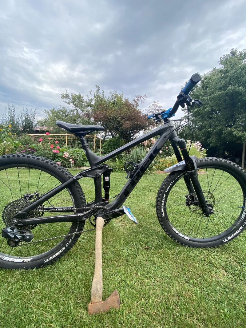 Trek Remedy 8