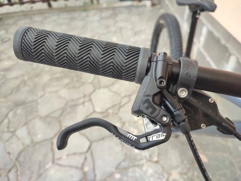 Vytuněné trailové MTB Giant Fathom 1 27.5
