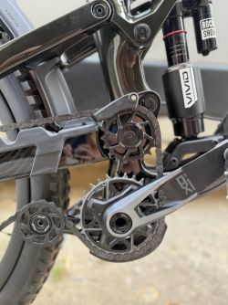 NOVÝ Trek Slash 9.9 XO AXS P1 - Black Olive v plné záruce