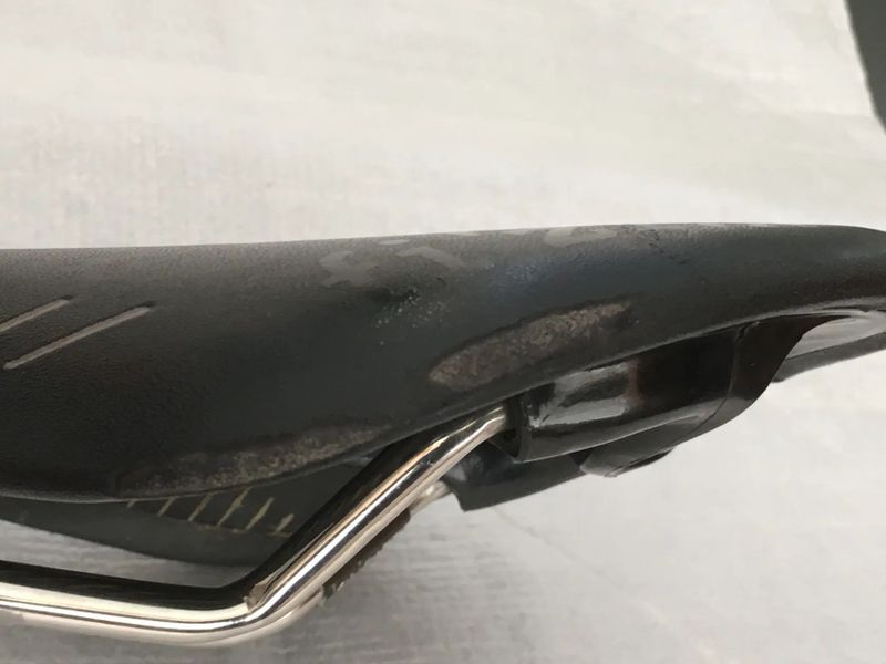 Sedlo Fizik Arione CX černé