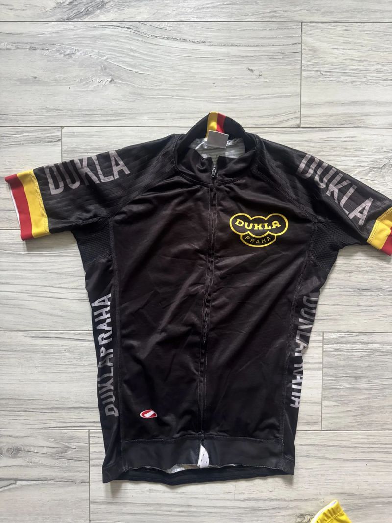 Dres Bunda Vesta Dukla Praha vel 146 