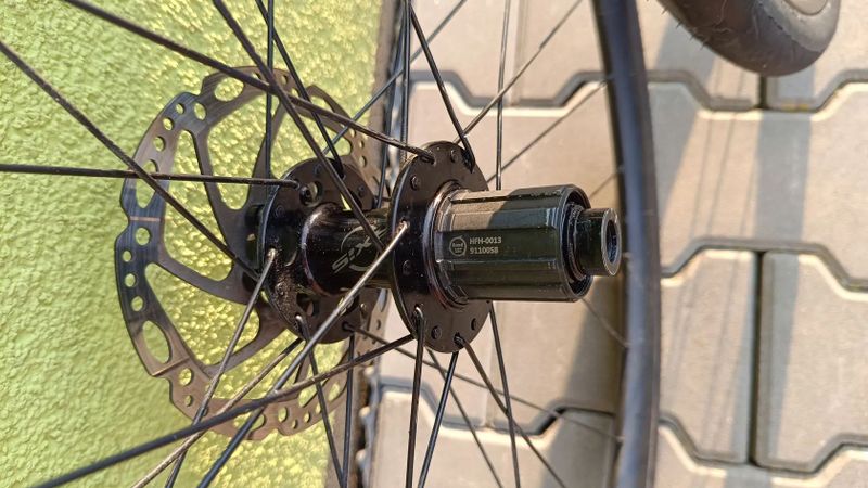 Axis elite, ořech shimano