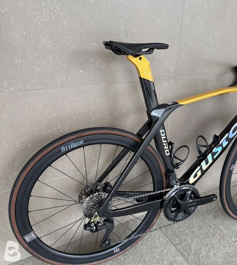 Gusto Duro Evo - Doživotní záruka, Shimano Di2 12s