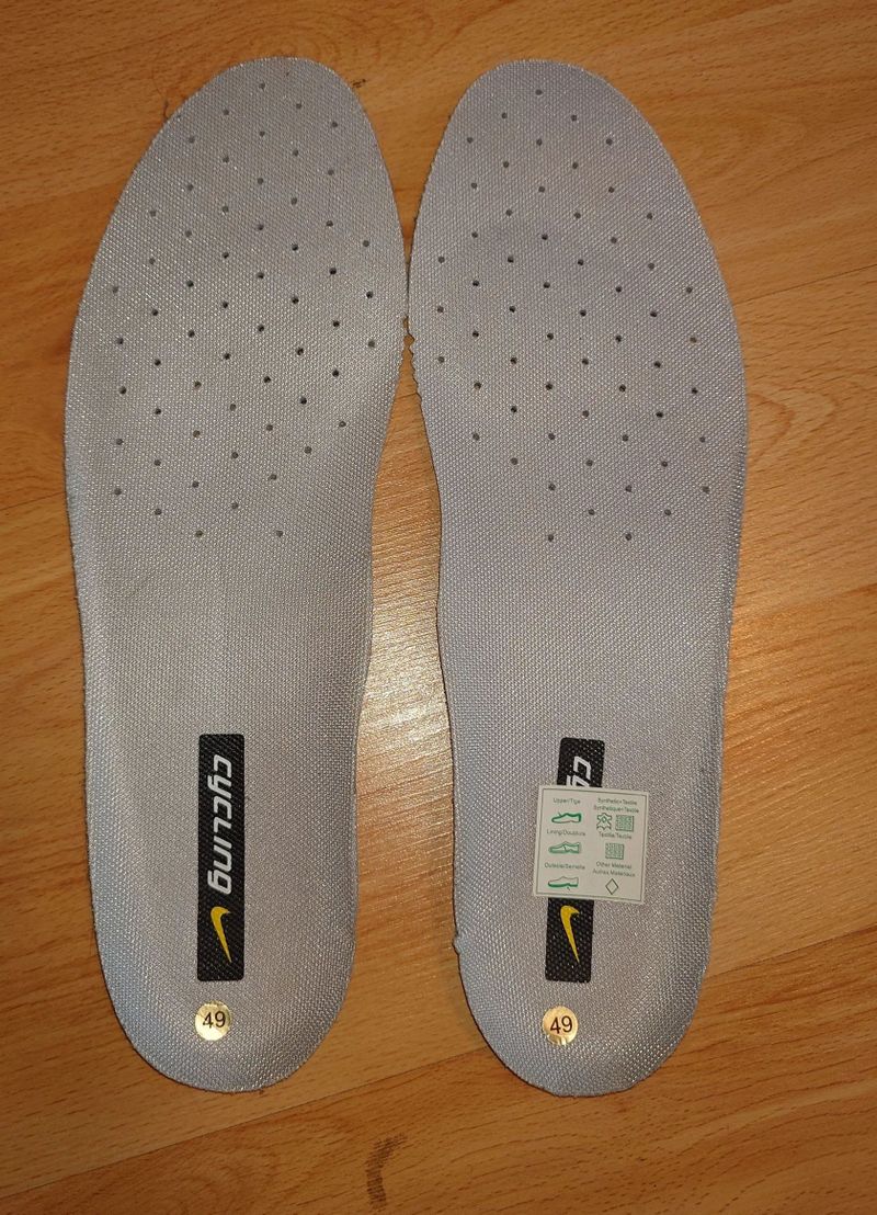 Tretry NIKE Carbon 49 | GIRO Atmos II Phantom vystelky