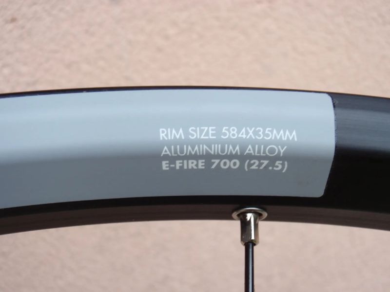 Akce! Nové výplety Fulcrum E-Fire 700 27.5"