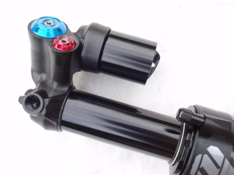 Nový tlumič Fox Float X2 Performance Trunnion 225x75mm