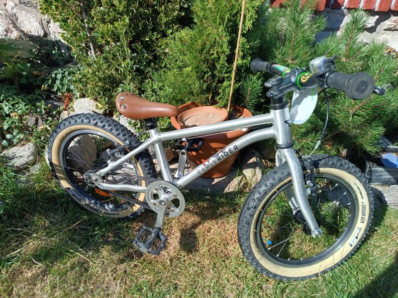 Early Rider Seeker 16