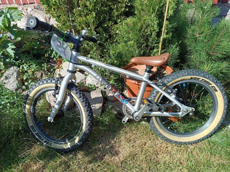 Early Rider Seeker 16