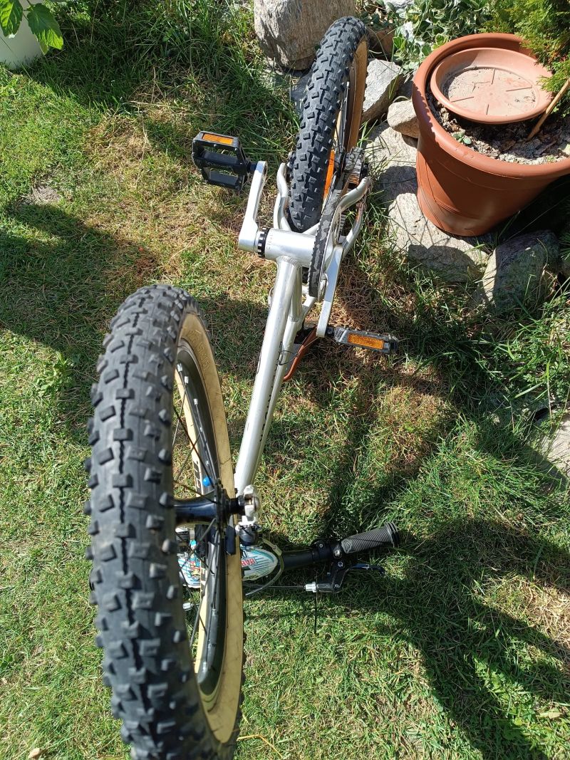 Early Rider Seeker 16