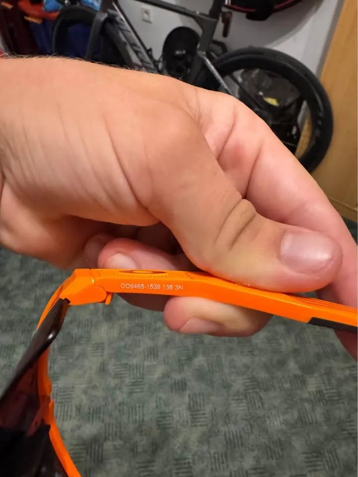 Oakley Sutro Lite Sweep MVDP