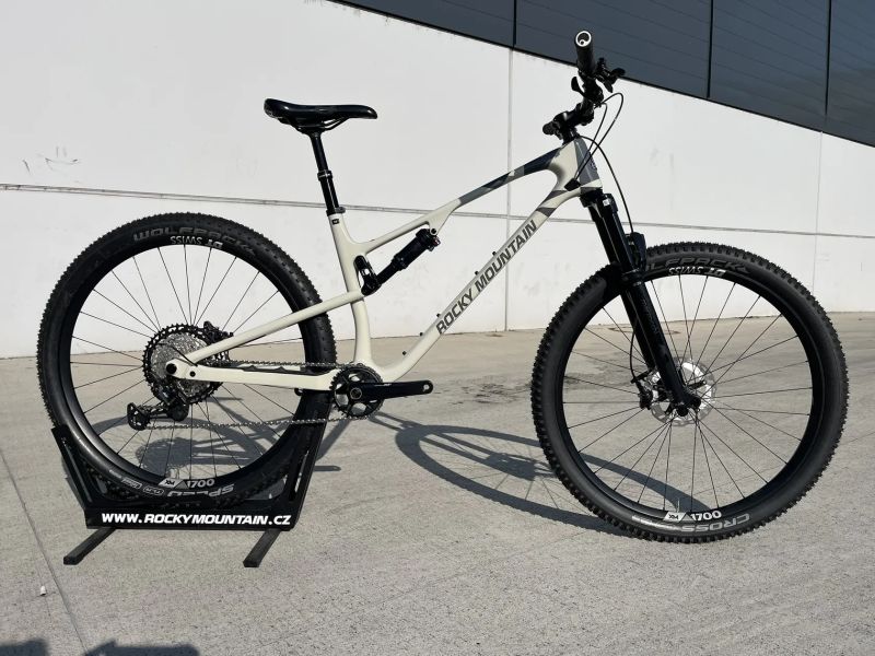 Rocky Mountain Element Carbon 30 - Shimano XT