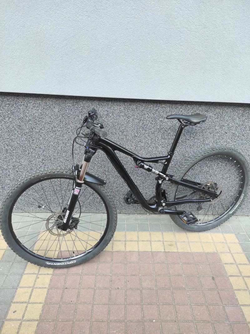 Specialized Camber 29 celoodpružené kolo (M)