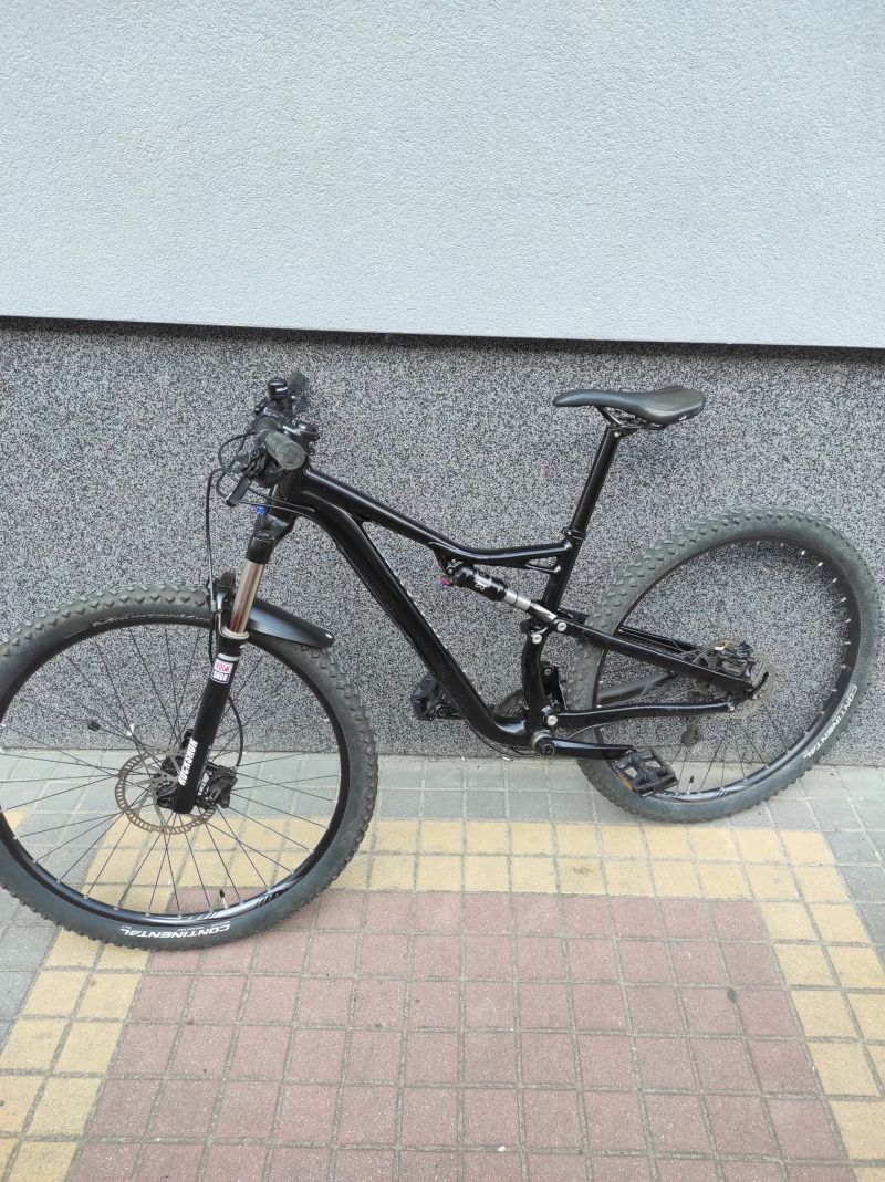 Specialized Camber 29 celoodpružené kolo (M)