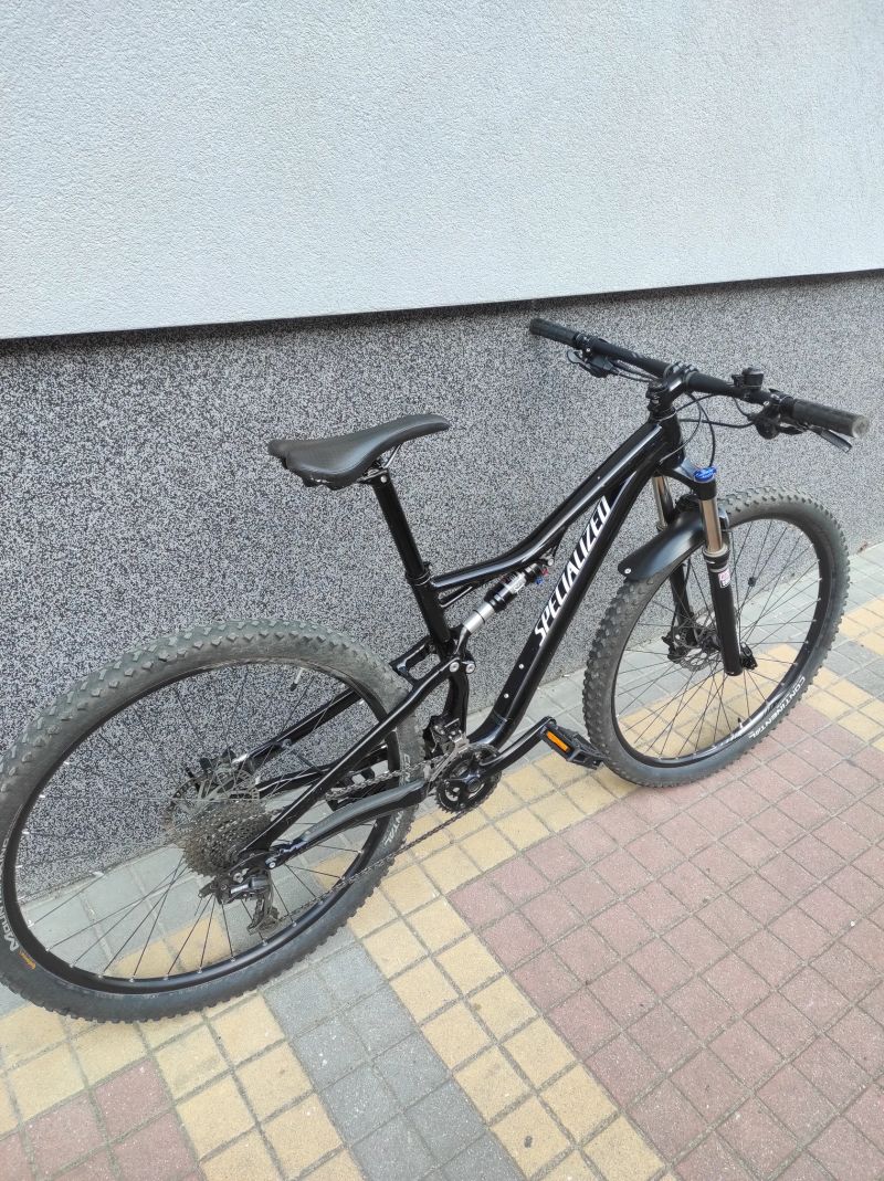 Specialized Camber 29 celoodpružené kolo (M)