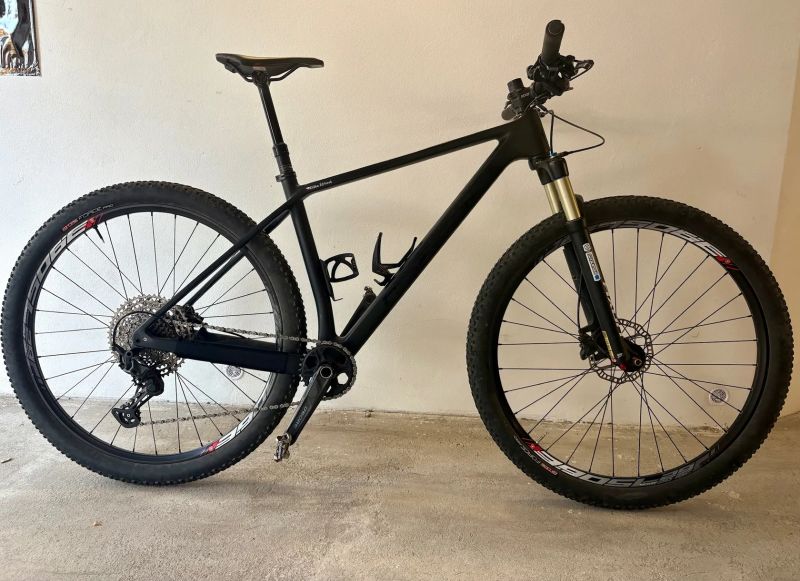 Karbonové ultra lehké kolo OG Evkin, 29",M rám s teleskop.sedlovkou 