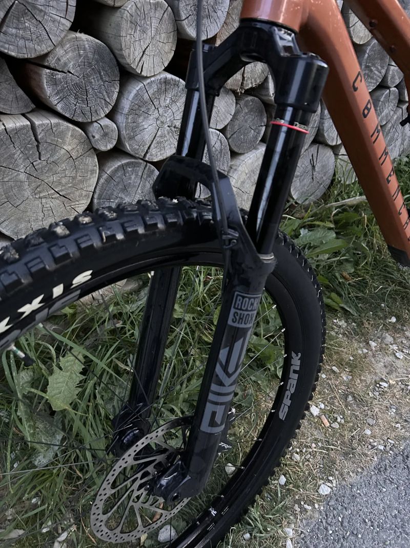 Commencal T.E.M.P.O. RIDE Utah Dirt