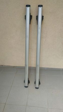 Střešní nosič/příčník Thule