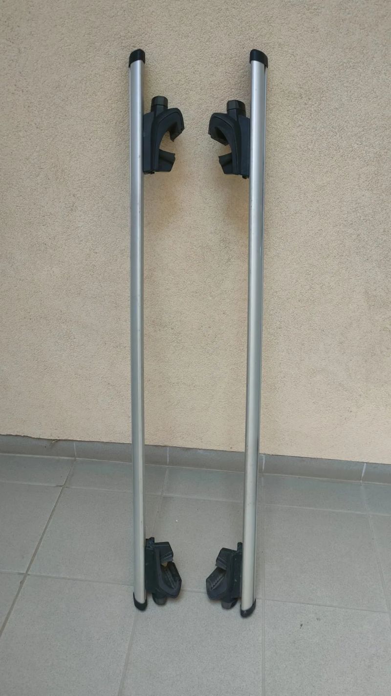 Střešní nosič/příčník Thule