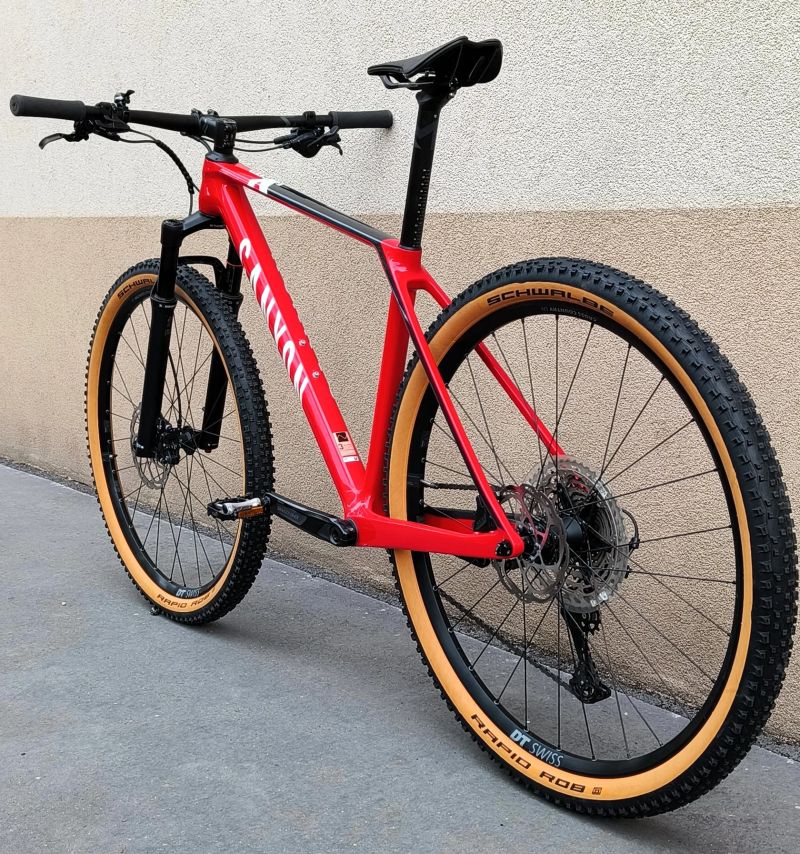 Canyon Exceed CF5 2022, vel M, carbon 29", TOP STAV