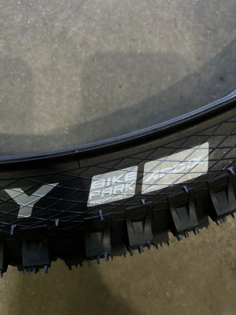 Schwalbe Magic Mary 27,5x2,4