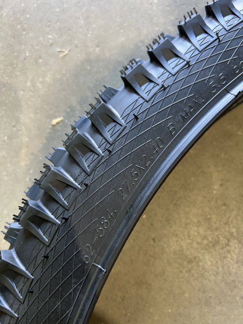 Schwalbe Magic Mary 27,5x2,4