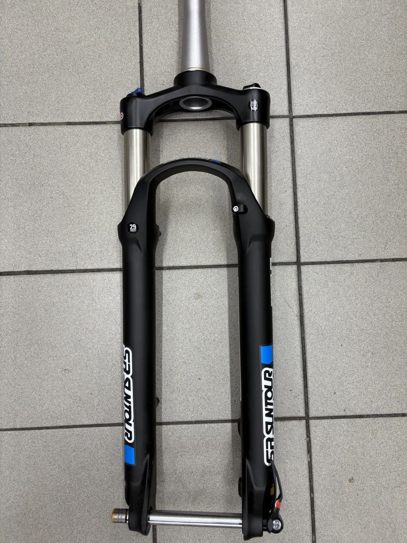 SR Suntour XCR 34mm