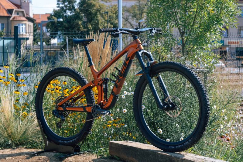 Trek Top Fuel 9.8 AXS
