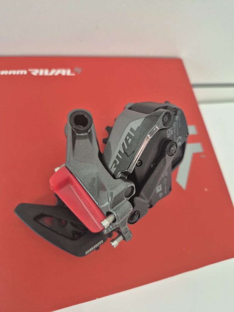 Přehazovačka Sram Rival eTap AXS D1