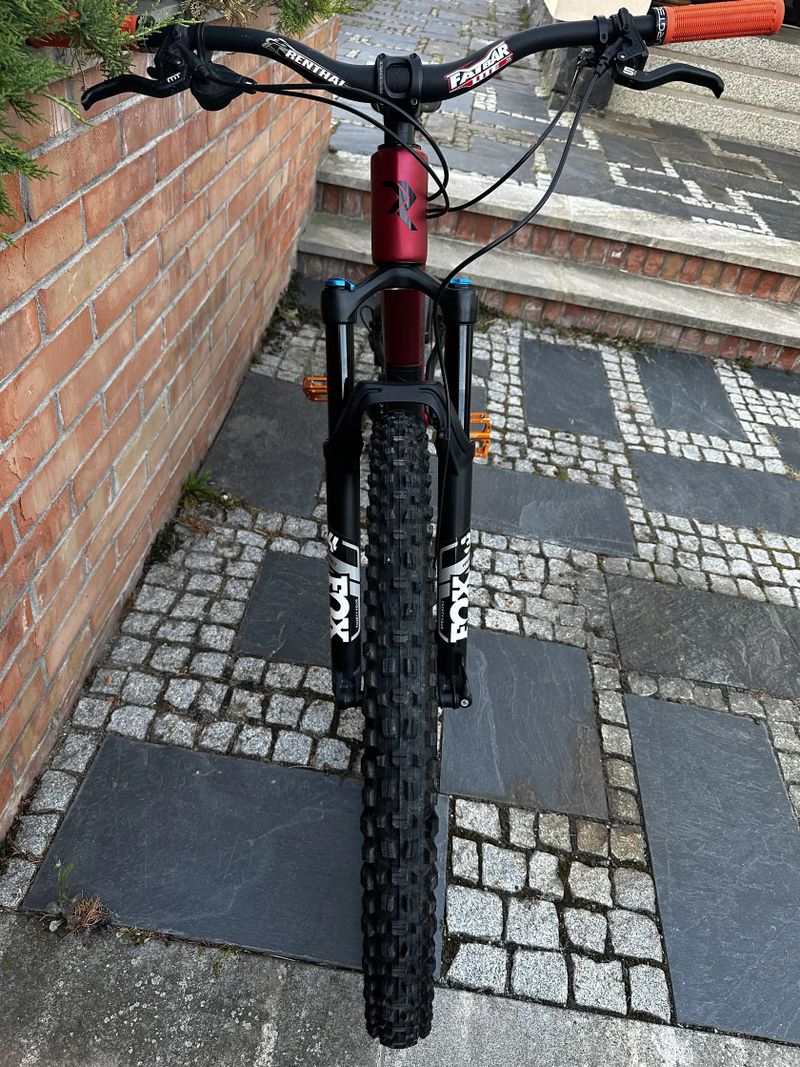 Radon Skeen trail CF 9