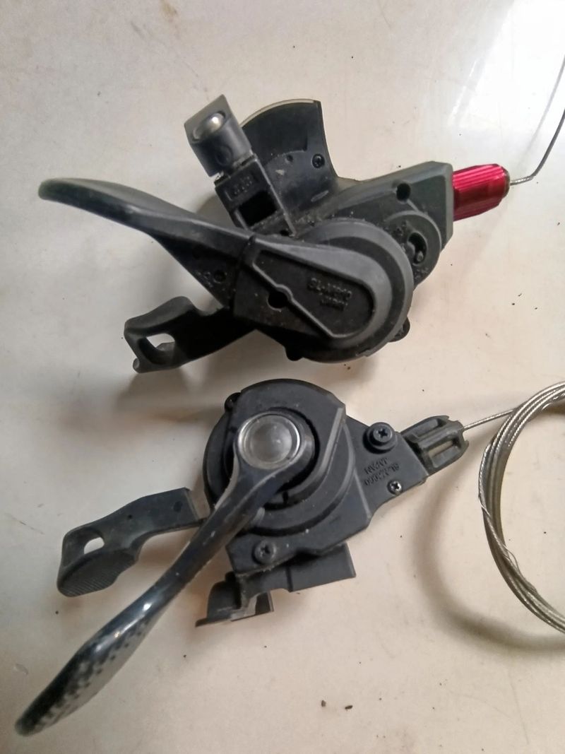 2x levé řazení Shimano