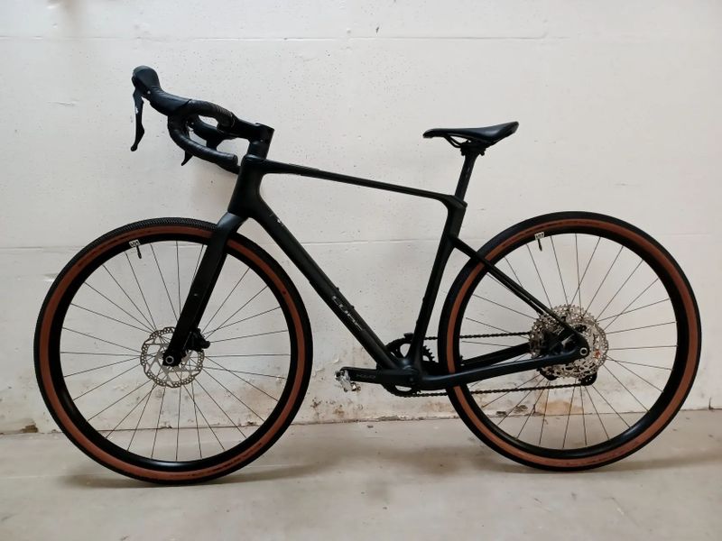 Gravel Cube Nuroad C:62 ONE 2025 carbon ́n ́glossy, velikost rámu M 