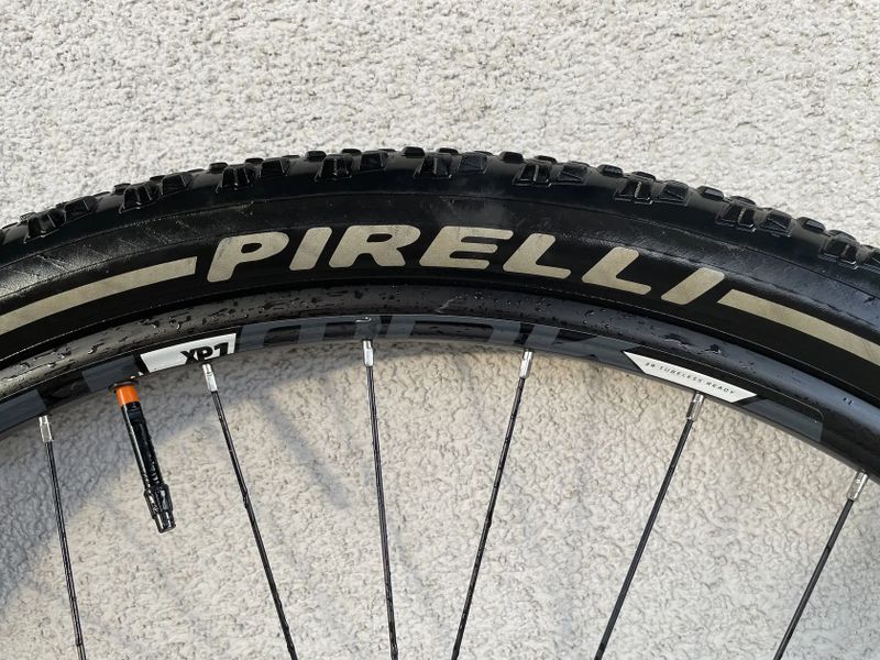 Zapletená kola Mondraker 29"