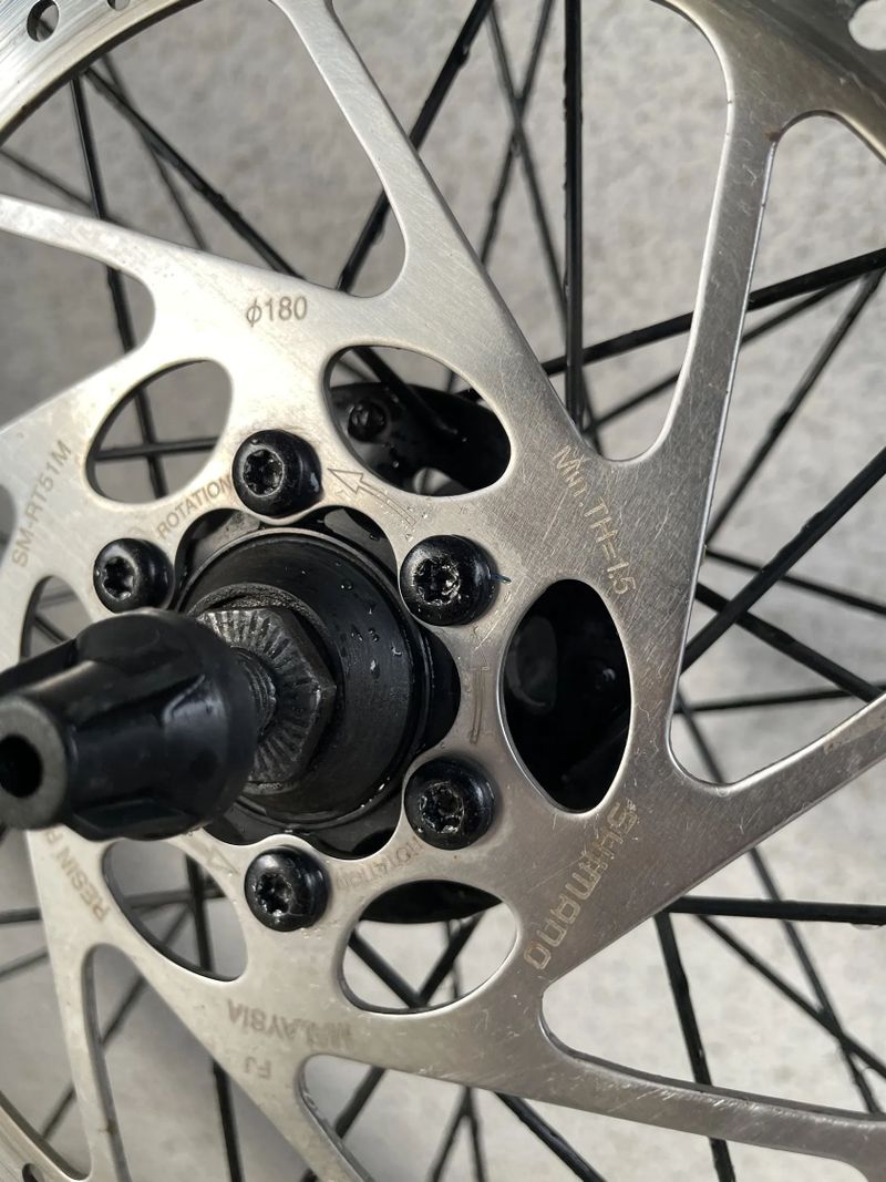 Zapletená kola Mondraker 29"