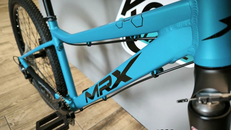 MRX Barbus Face FS 27 modrý 2025