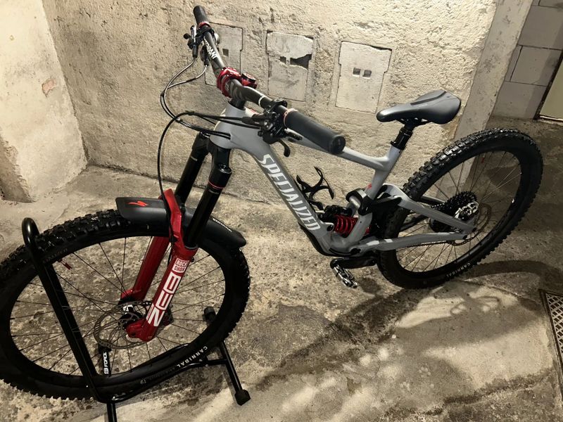 Specialized Enduro vel. S3 - provoz rámu od 12.3.2024