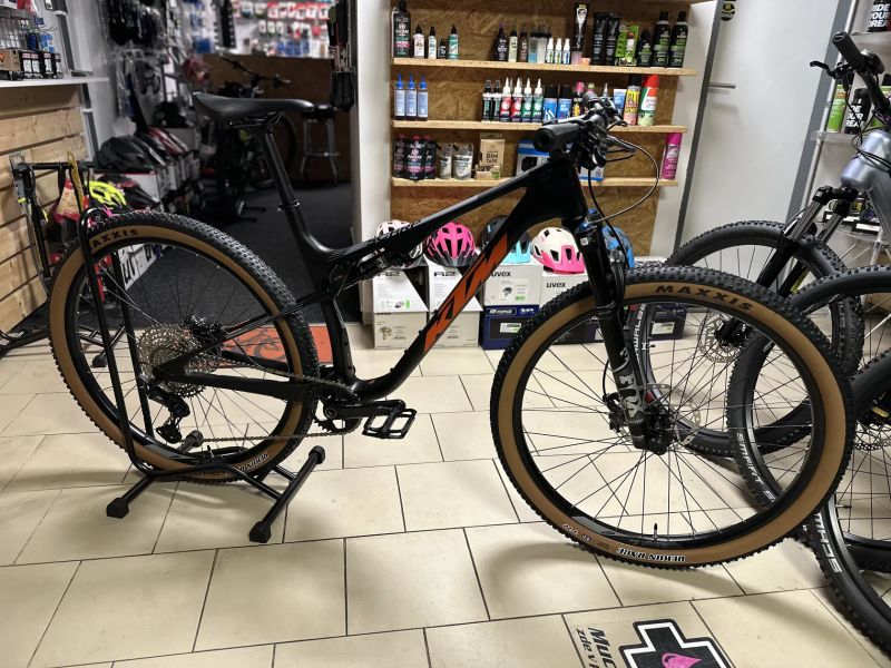 Celoodpružené kolo KTM SCARP ELITE XT CARBON NOVÉ