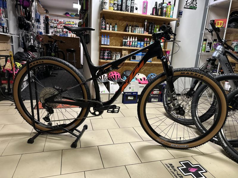 Celoodpružené kolo KTM SCARP ELITE XT CARBON NOVÉ