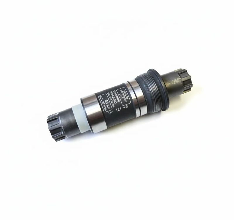 Nový střed Shimano BB-ES300 (68x121mm)