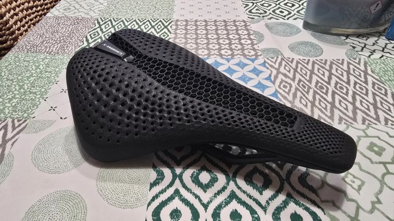 Nove sedlo S-Works power evo mirror black